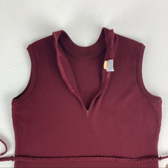 70s vintage mock turtle, sleeveless top - Picture 3 of 16